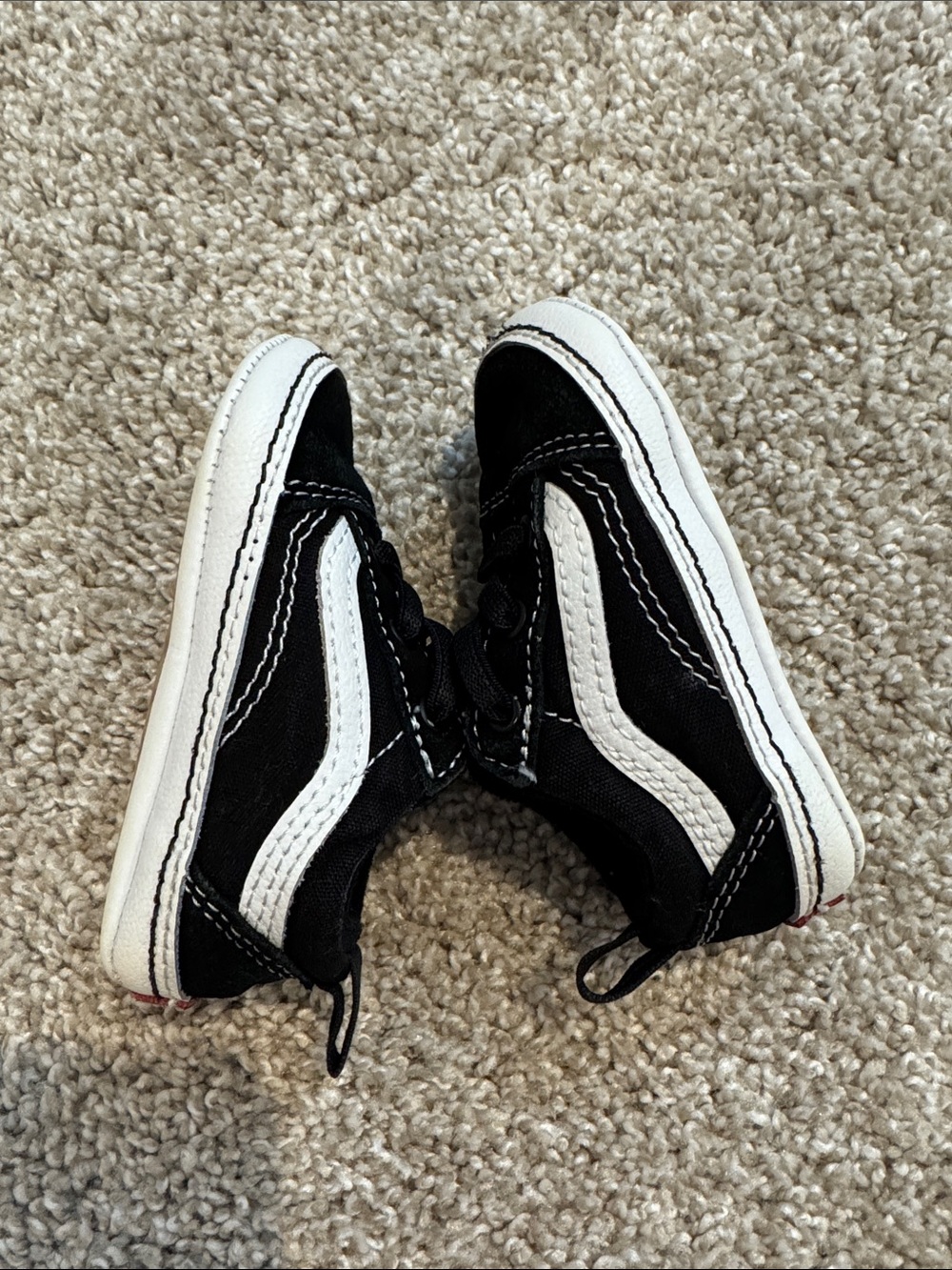 Vans Infant Old Skool Crib Shoe Sneakers Black / True White - Picture 6 of 8